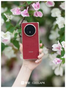 Реальное фото HONOR Magic V6 Red из официальной подборки Coolapk